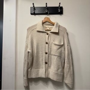 Cream Cardigan with Soft Texture and Collar